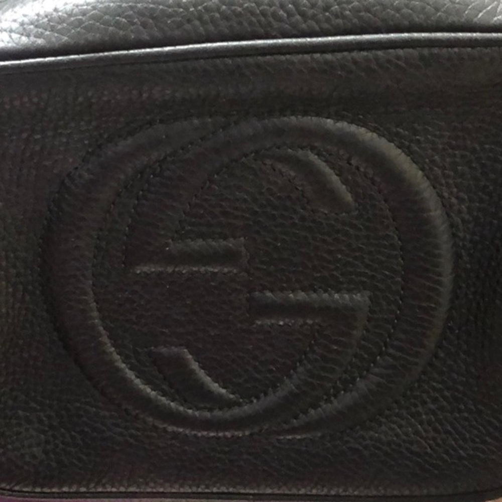 SOLD! ✨ AUTHENTIC GUCCI SOHO DISCO CROSSBODY - Picture 2 of 7